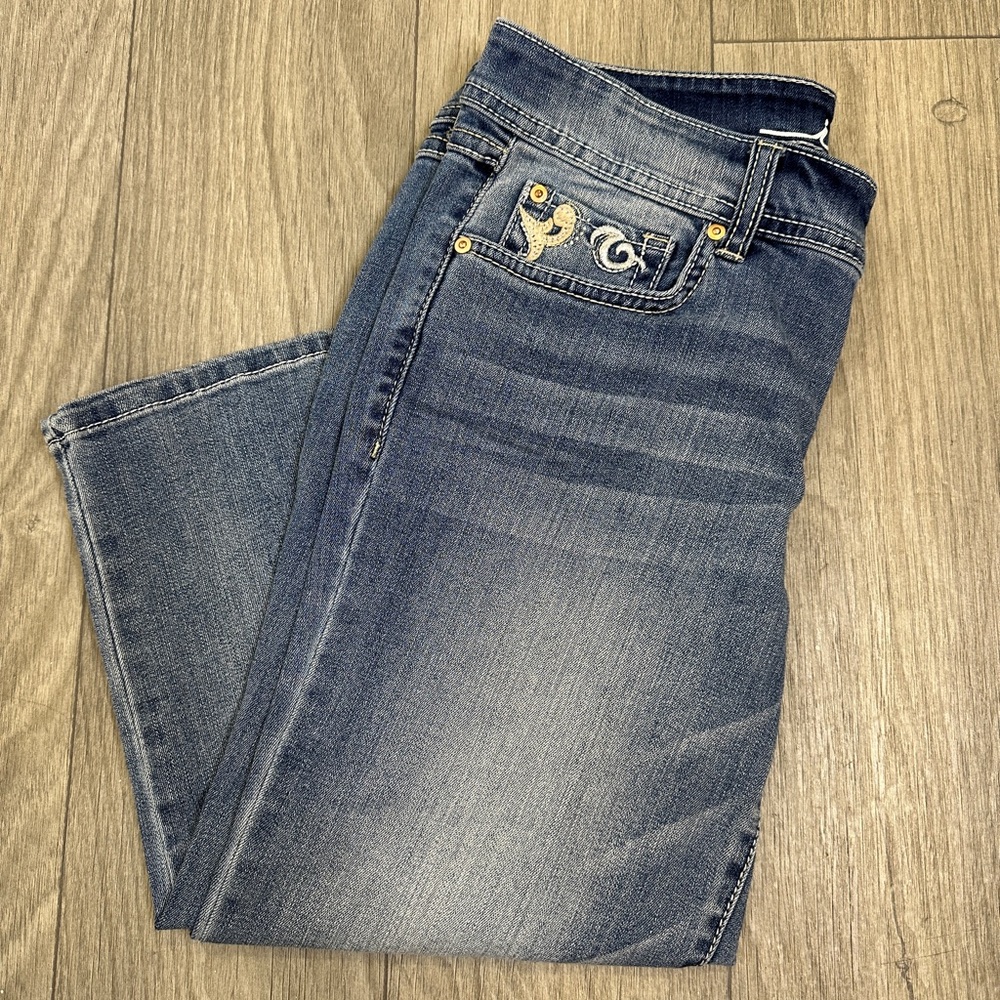 INC Denim Embroidered Bedazzled Capri Jeans Size 6 Y2K Boho Denim